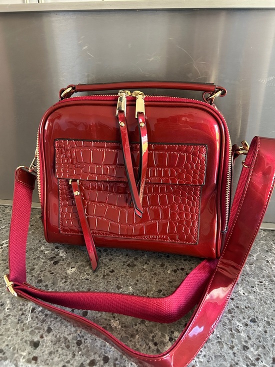 LUCIEN HANNA Handbags - Patent Croc-Embossed Red Crossbody Bag with Gold Hardware